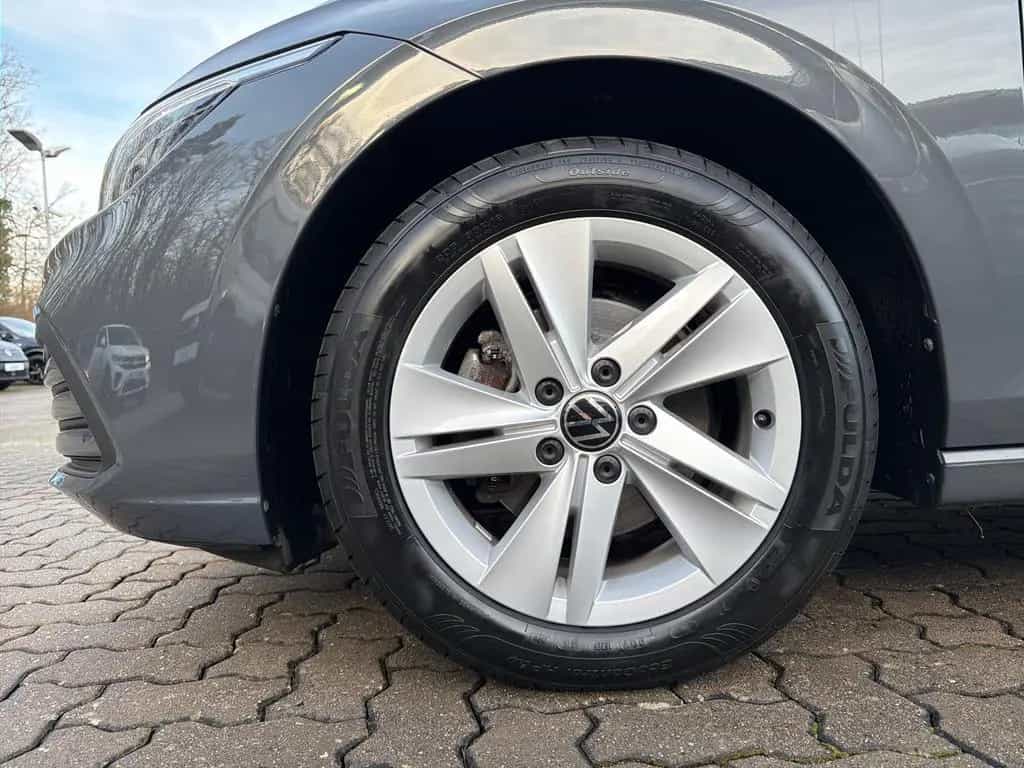 Volkswagen Golf Variant Life eTSi DSG Navi AZV LED Life 03/2021-photo-1