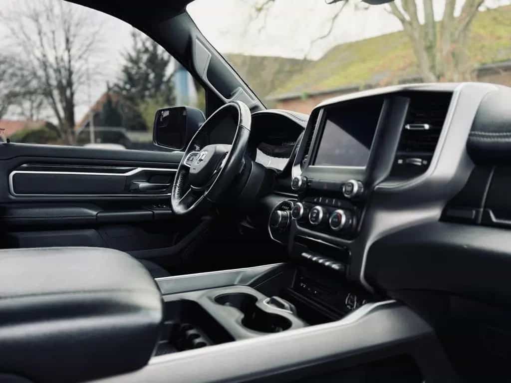 Dodge RAM V8*4X4*AHK*NAVI*ROLLBAR*OFFROAD*LIFT*LED*SPORT* 12/2020-photo-47