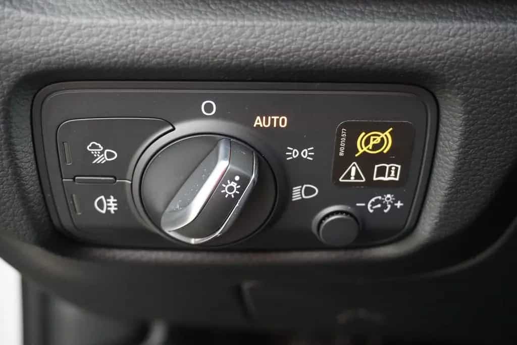 Audi A3 Sportback 1.5 TFSI S-Line Xenon Navi Teillede 01/2019-photo-18