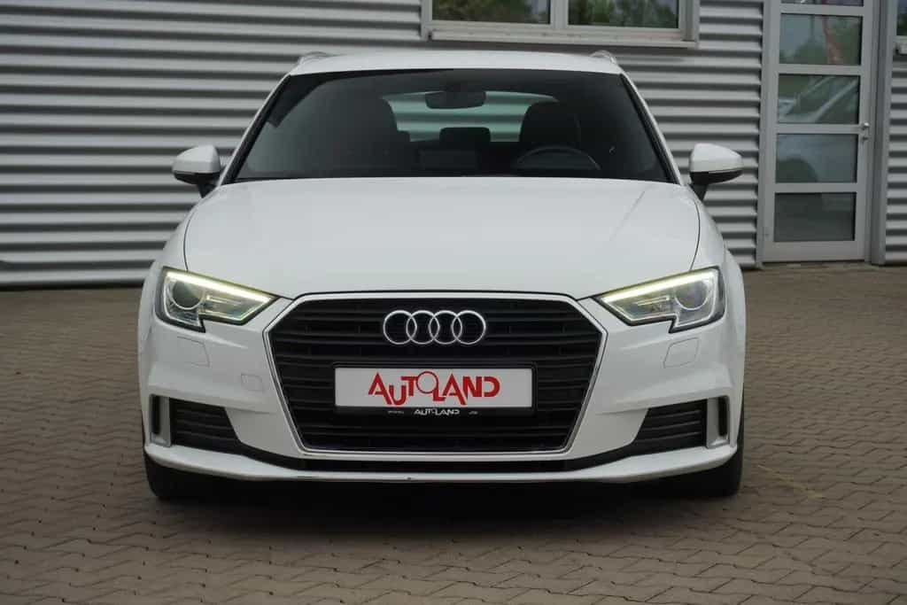 Audi A3 Sportback 1.5 TFSI S-Line Xenon Navi Teillede 01/2019-photo-2