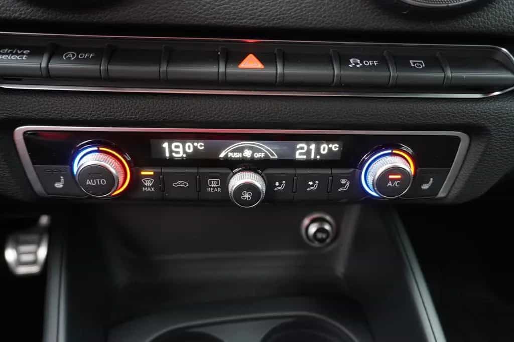 Audi A3 Sportback 1.5 TFSI S-Line Xenon Navi Teillede 01/2019-photo-22