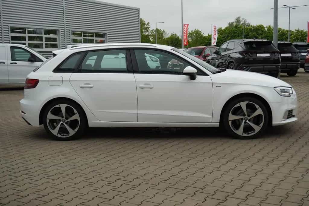 Audi A3 Sportback 1.5 TFSI S-Line Xenon Navi Teillede 01/2019-photo-4