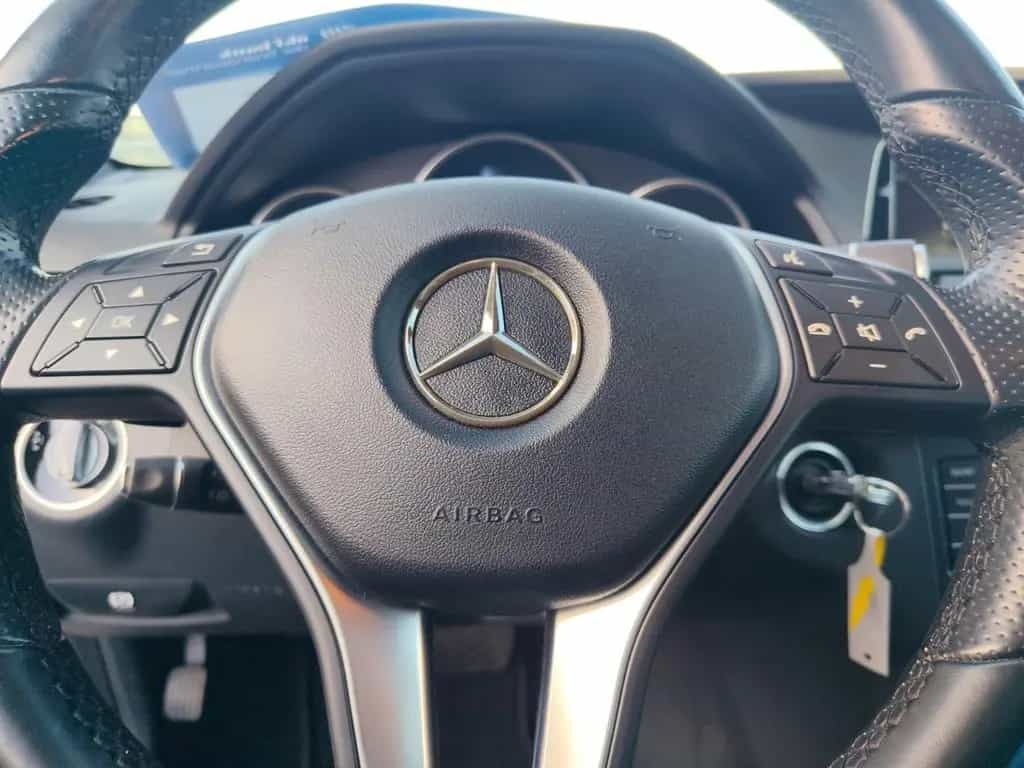Mercedes-Benz E-Class 200 T AVANTGARDE 03/2017-photo-15
