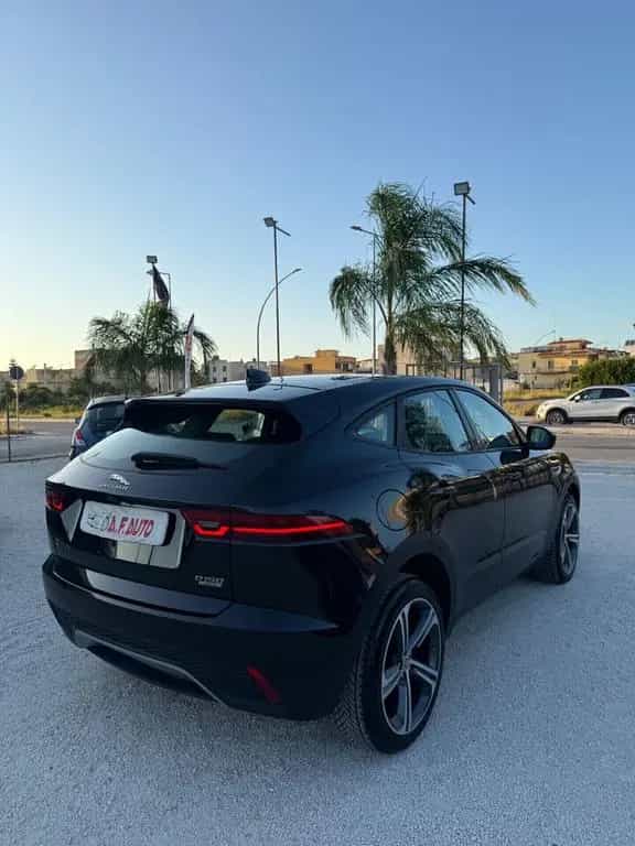 Jaguar E-Pace 2.0D 150 CV 06/2018-photo-7