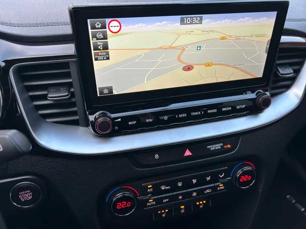 Kia Ceed SW 1,6 CRDi DCT Spirit Navi Tech JBL LED 03/2020-photo-14