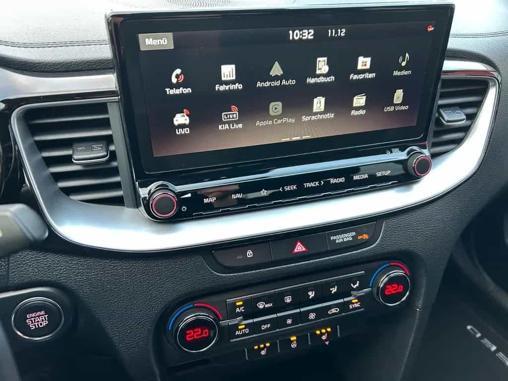 Kia Ceed SW 1,6 CRDi DCT Spirit Navi Tech JBL LED 03/2020-photo-18