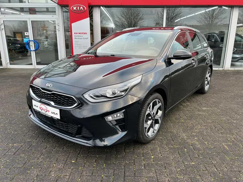 Kia Ceed SW 1,6 CRDi DCT Spirit Navi Tech JBL LED 03/2020-photo-2