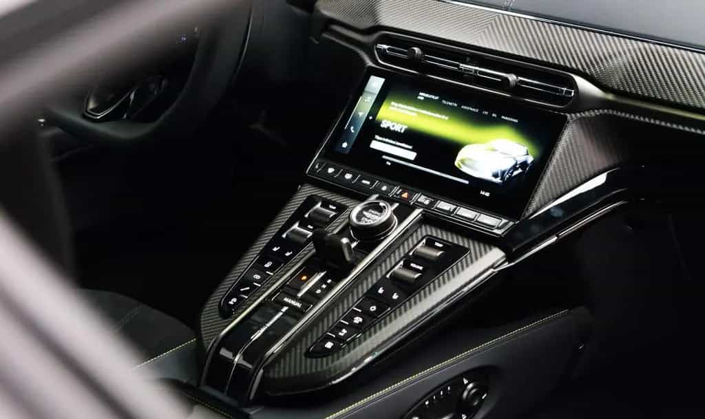 Aston Martin Vantage Coupe 05/2024-photo-8