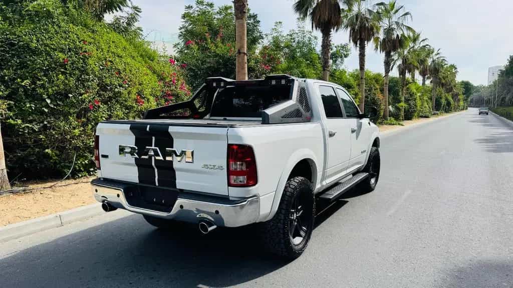 Dodge RAM NEUWAGEN*LARAMIE*OFFROAD*BÜGEL*LIFT*LED*GARANTI* 11/2025-photo-17