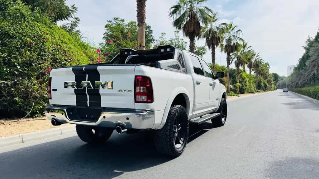 Dodge RAM NEUWAGEN*LARAMIE*OFFROAD*BÜGEL*LIFT*LED*GARANTI* 11/2025-photo-18