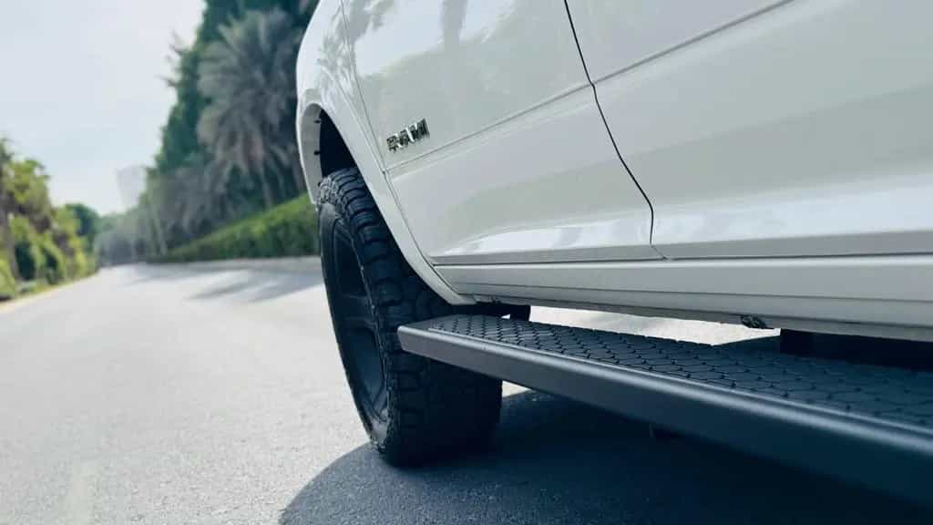Dodge RAM NEUWAGEN*LARAMIE*OFFROAD*BÜGEL*LIFT*LED*GARANTI* 11/2025-photo-27