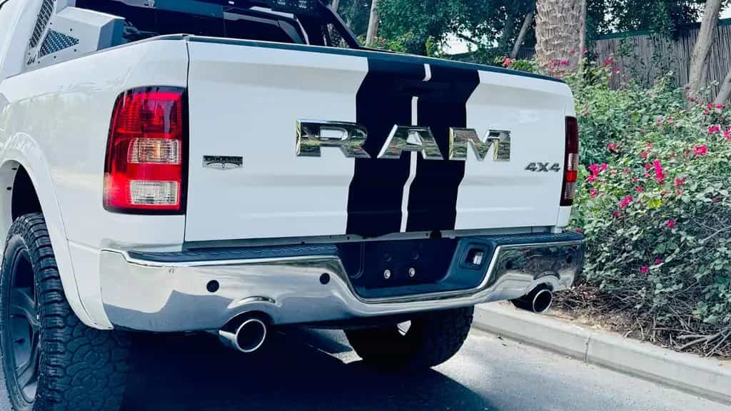 Dodge RAM NEUWAGEN*LARAMIE*OFFROAD*BÜGEL*LIFT*LED*GARANTI* 11/2025-photo-29