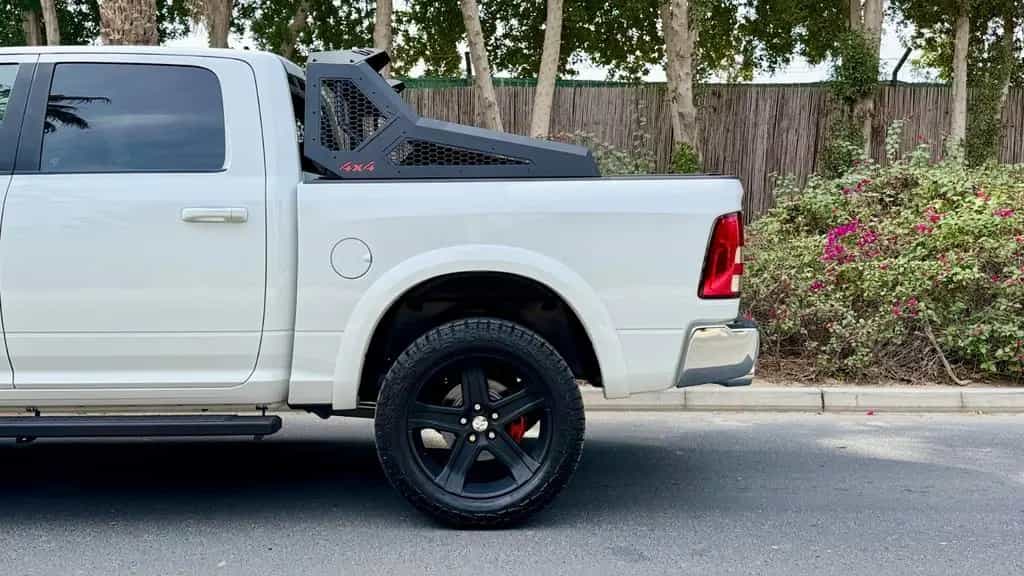 Dodge RAM NEUWAGEN*LARAMIE*OFFROAD*BÜGEL*LIFT*LED*GARANTI* 11/2025-photo-31