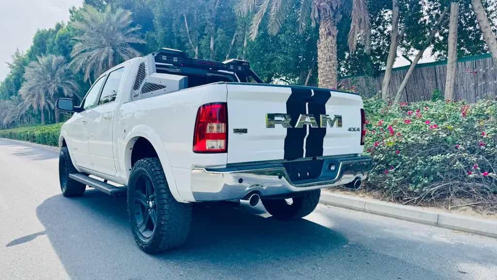 Dodge RAM NEUWAGEN*LARAMIE*OFFROAD*BÜGEL*LIFT*LED*GARANTI* 11/2025-photo-33