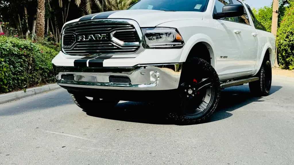 Dodge RAM NEUWAGEN*LARAMIE*OFFROAD*BÜGEL*LIFT*LED*GARANTI* 11/2025-photo-7