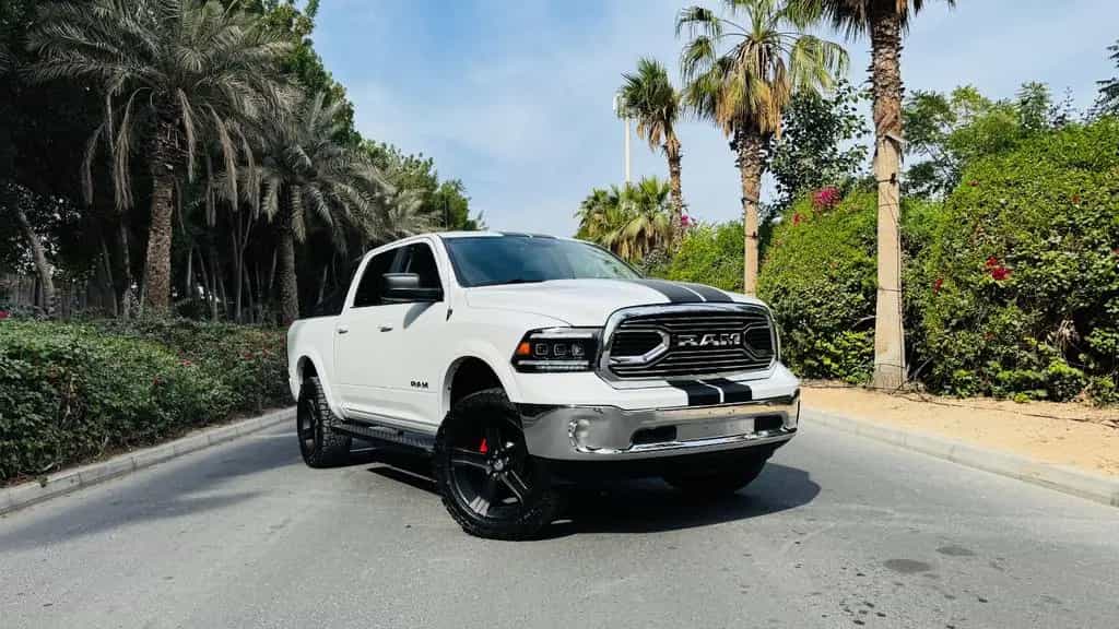 Dodge RAM NEUWAGEN*LARAMIE*OFFROAD*BÜGEL*LIFT*LED*GARANTI* 11/2025-photo-9