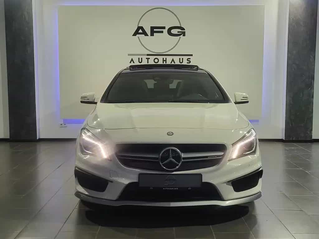 Mercedes-Benz CLA-Class Shooting Brake CLA 45 AMG 4Matic 02/2016-photo-1