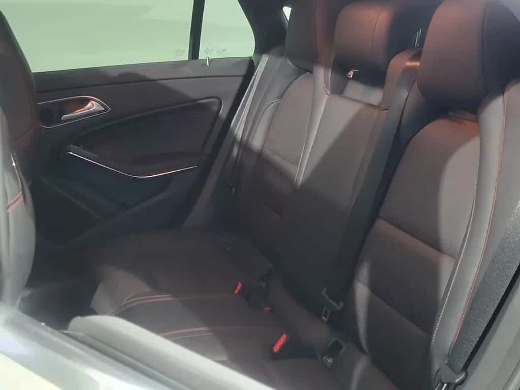 Mercedes-Benz CLA-Class Shooting Brake CLA 45 AMG 4Matic 02/2016-photo-19