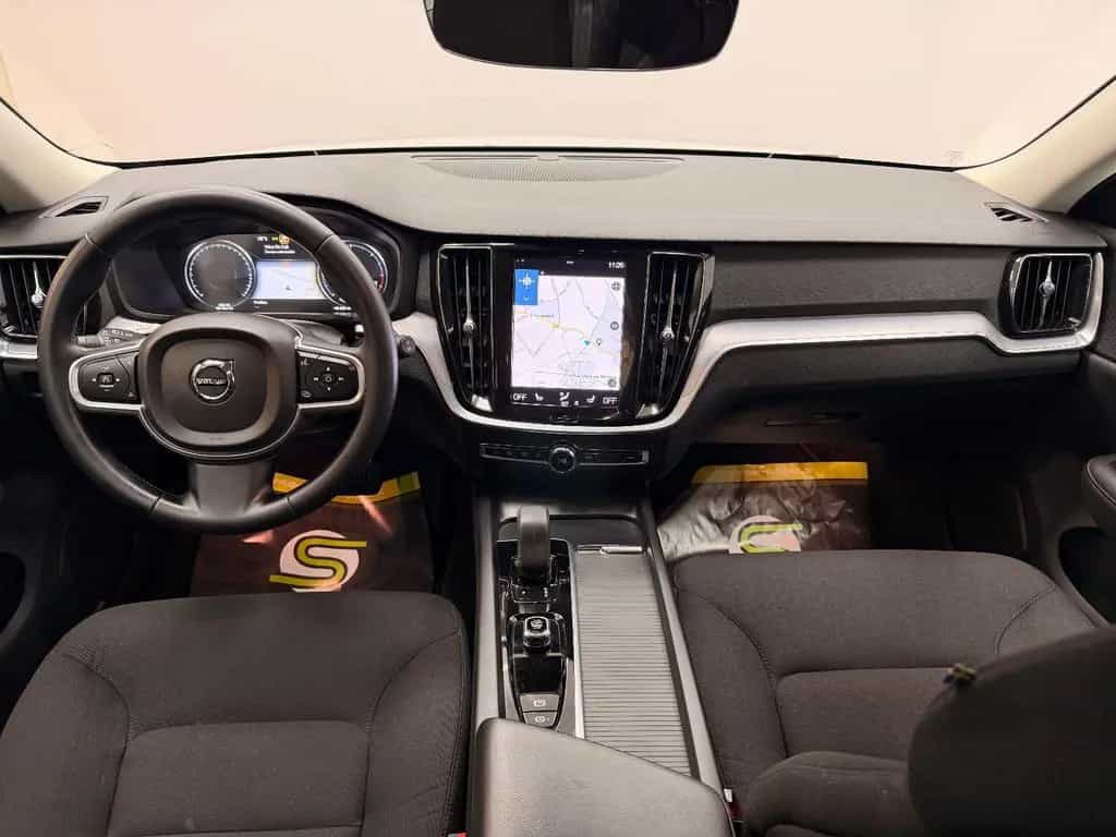 Volvo V60 Kombi Momentum Pro KAMERA / SPUR / ACC 12/2021-photo-15