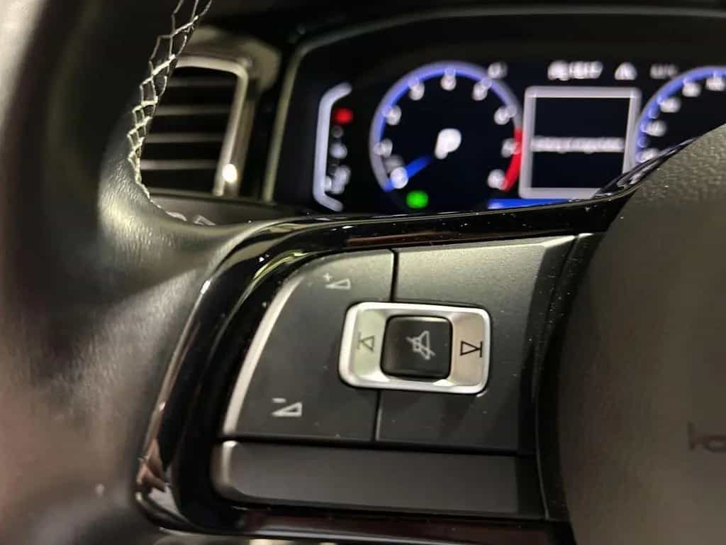 Volkswagen T-Roc 2.0 TSI R 4Motion 10/2021-photo-18