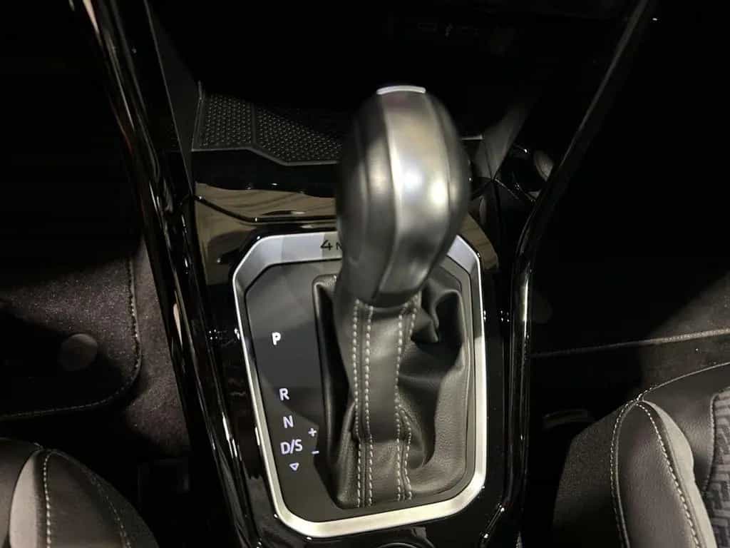 Volkswagen T-Roc 2.0 TSI R 4Motion 10/2021-photo-19