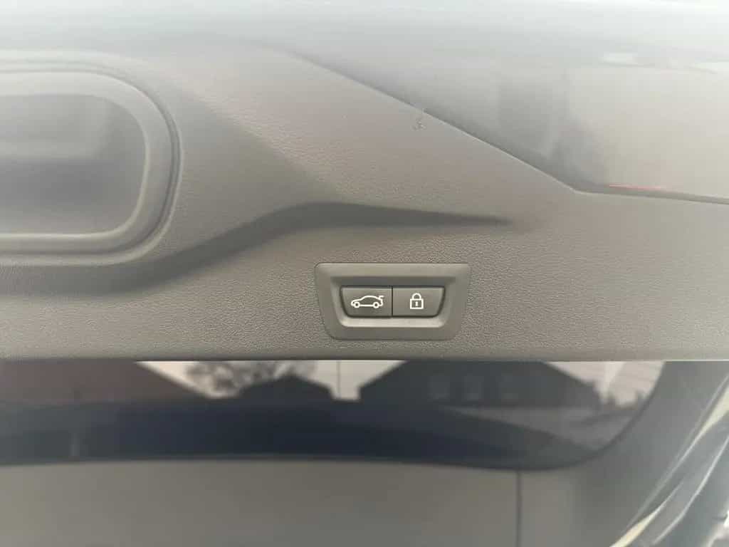 BMW X5 xDrive40d M Sport Standhzg AHK Panorama HeadU 11/2022-photo-24