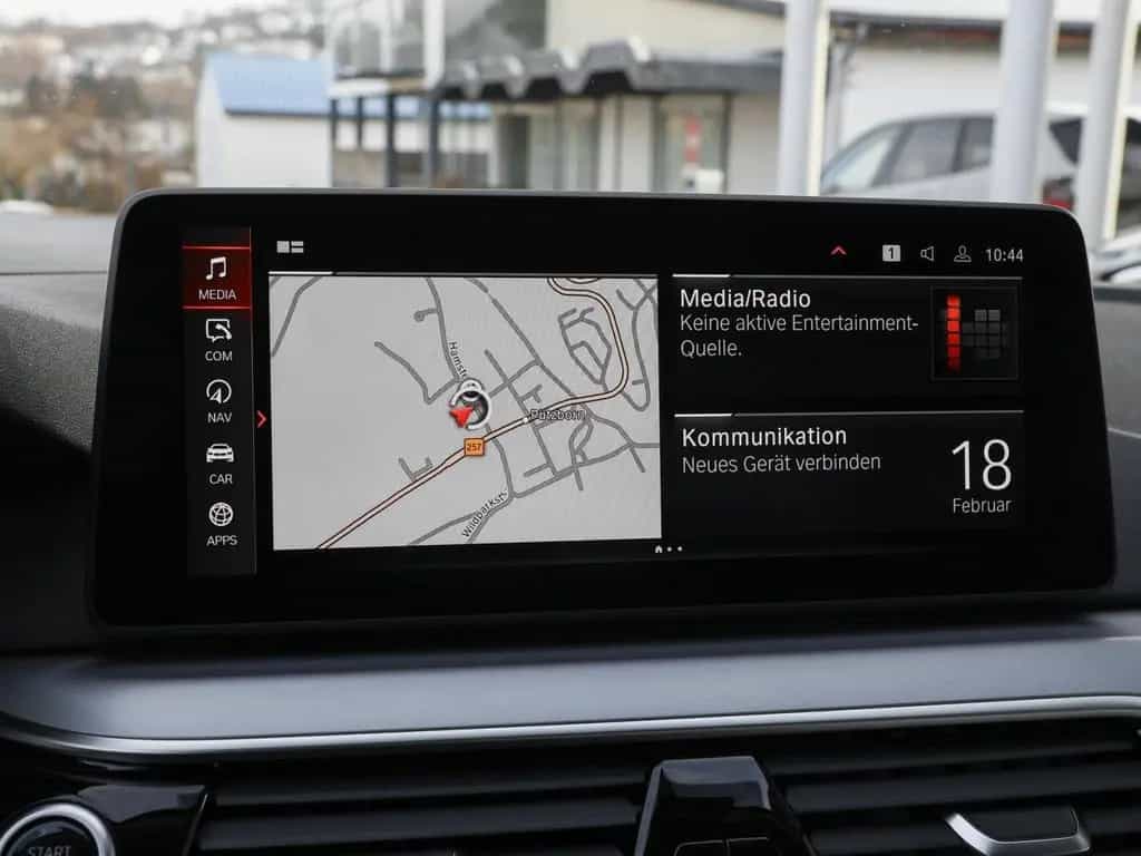 BMW 520 d xDrive BusinessPaket/AHK/M Fahrwerk/ 08/2021-photo-8