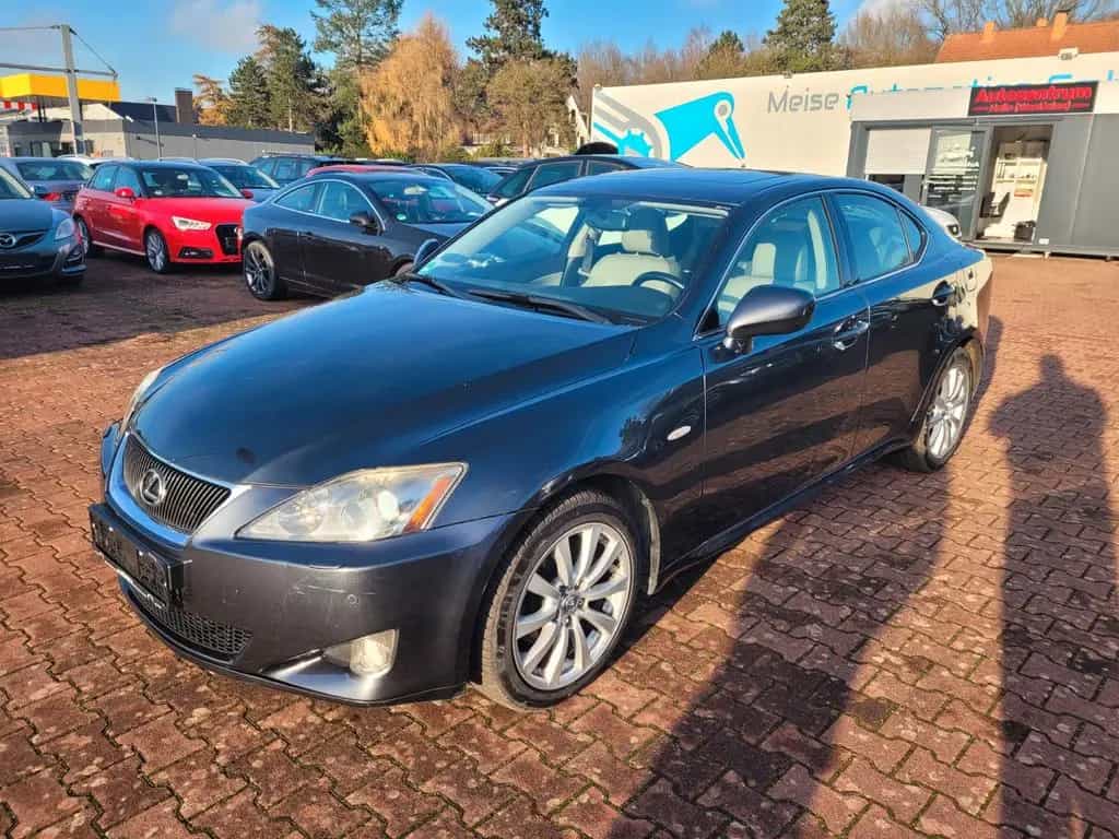 Lexus IS 220 *LEDER*XENON*SHZ*PDC*SCHIEBEDACH*GEPFLEGT* 11/2006-photo-0