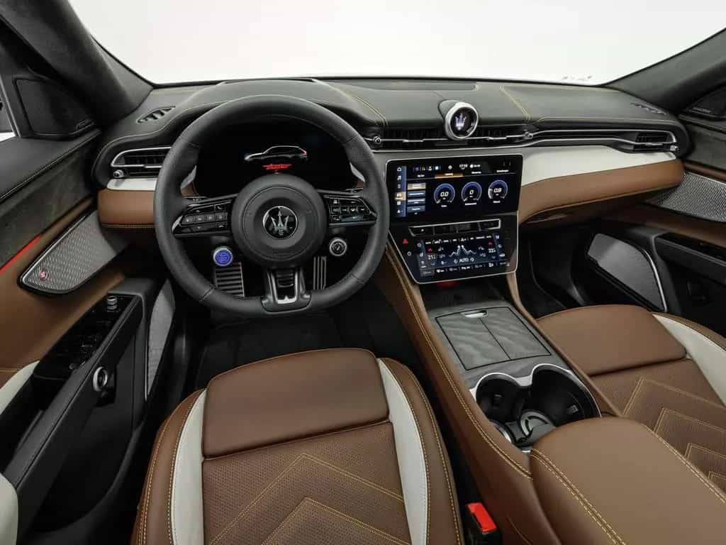 Maserati Grecale Trofeo FUORISERIE INTERIEUR 02/2026-photo-12