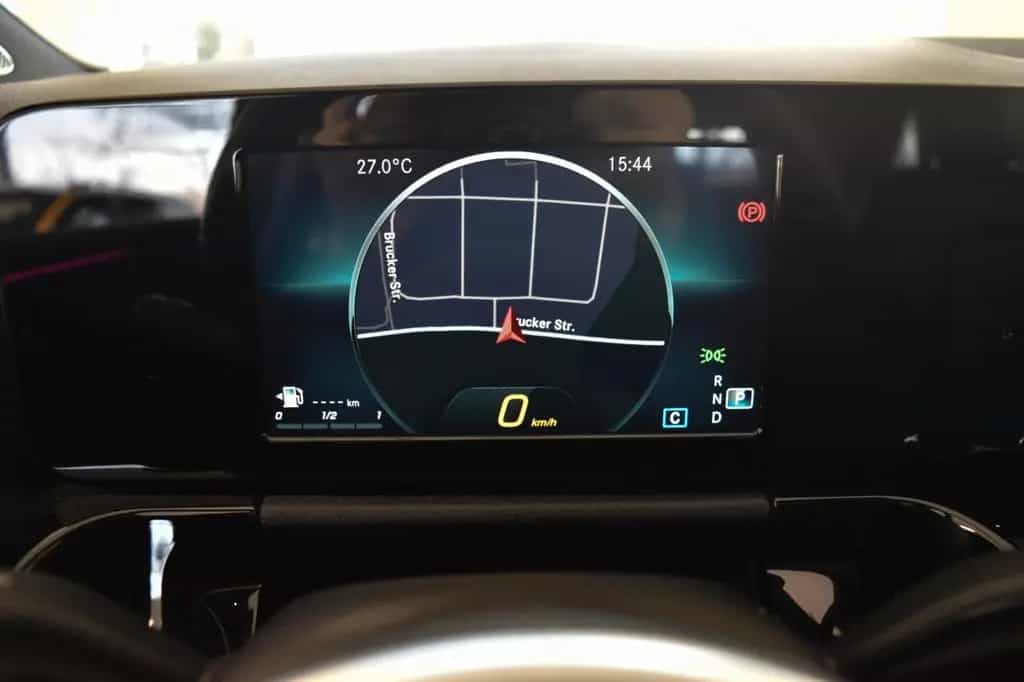 Mercedes-Benz B 200 Business~Automatik~Leder~Navi~Apple~LED 10/2019-photo-23