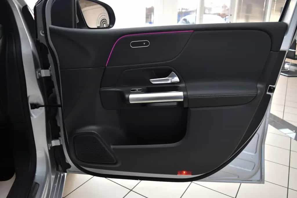 Mercedes-Benz B 200 Business~Automatik~Leder~Navi~Apple~LED 10/2019-photo-35