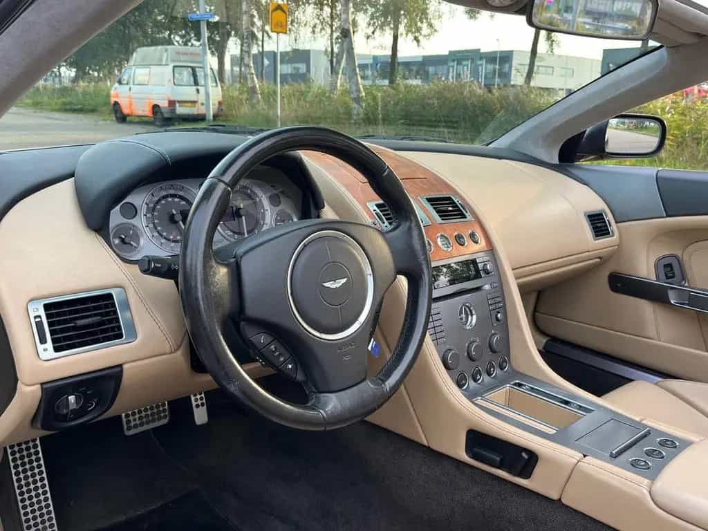Aston Martin DB9 Volante 5.9 V12|Dealer Maintained|Leder|Pdc| 04/2006-photo-13