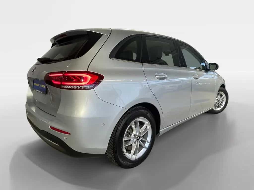 Mercedes-Benz B-Class 200 Style 8-fach bereift SHZ PTS NAVI LED 08/2019-photo-1