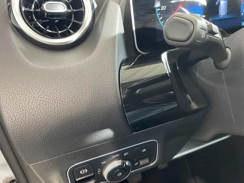 Mercedes-Benz B-Class 200 Style 8-fach bereift SHZ PTS NAVI LED 08/2019-photo-17