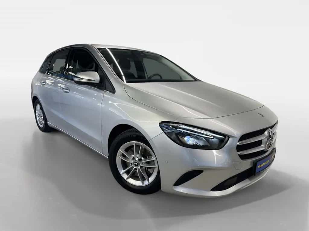 Mercedes-Benz B-Class 200 Style 8-fach bereift SHZ PTS NAVI LED 08/2019-photo-2