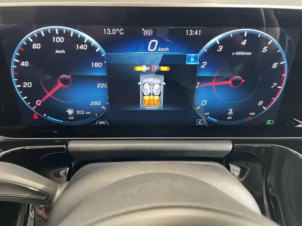 Mercedes-Benz B-Class 200 Style 8-fach bereift SHZ PTS NAVI LED 08/2019-photo-22