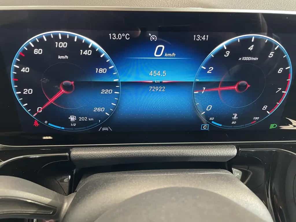 Mercedes-Benz B-Class 200 Style 8-fach bereift SHZ PTS NAVI LED 08/2019-photo-23
