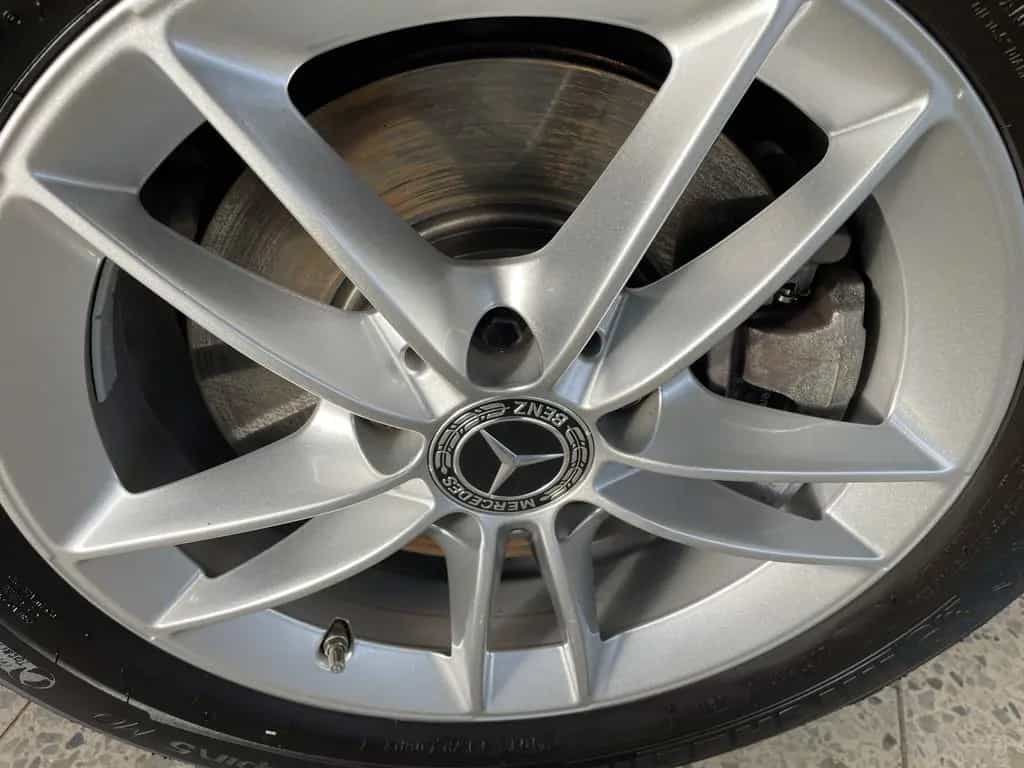 Mercedes-Benz B-Class 200 Style 8-fach bereift SHZ PTS NAVI LED 08/2019-photo-38