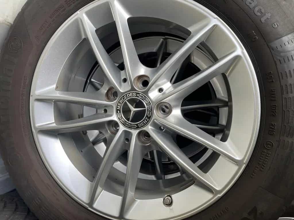 Mercedes-Benz B-Class 200 Style 8-fach bereift SHZ PTS NAVI LED 08/2019-photo-42