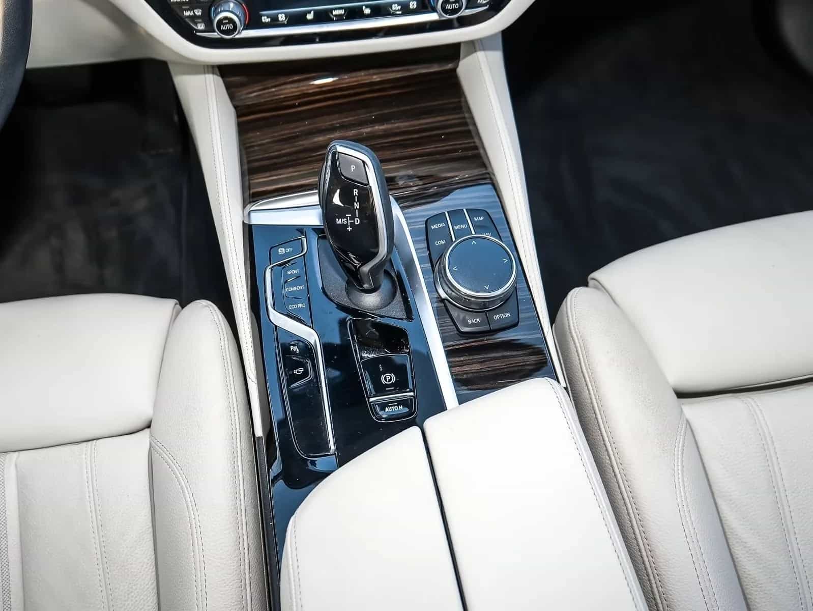BMW 5 Series 02/2023-photo-15