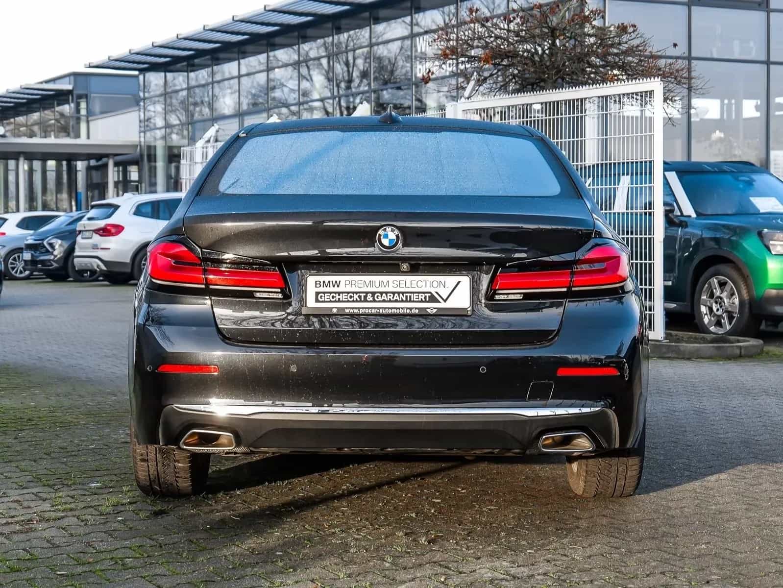 BMW 5 Series 02/2023-photo-4