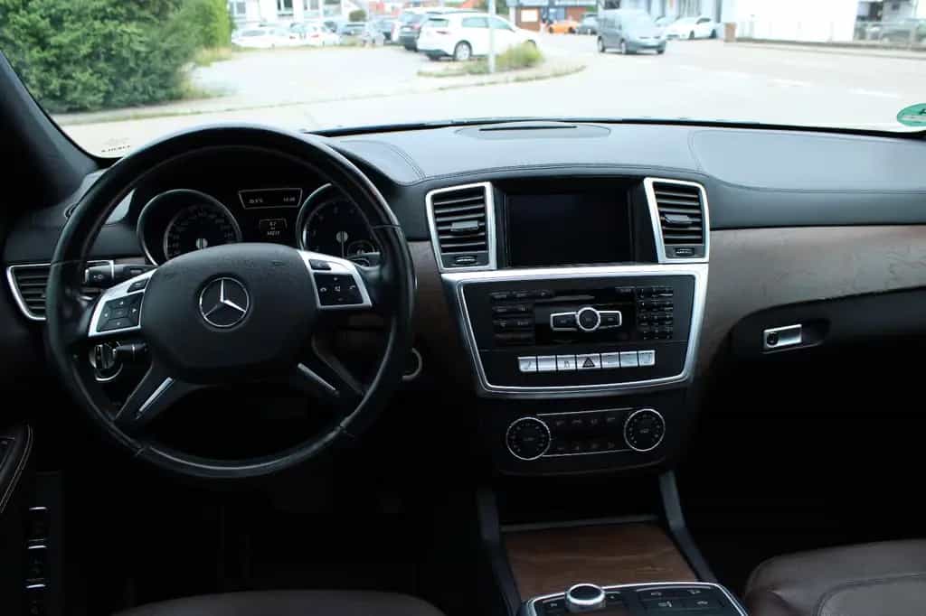 Mercedes-Benz GL-Class 400 4Matic *1.HAND*WENIG KM*TÜV NEU*PANORAMA* 10/2015-photo-11