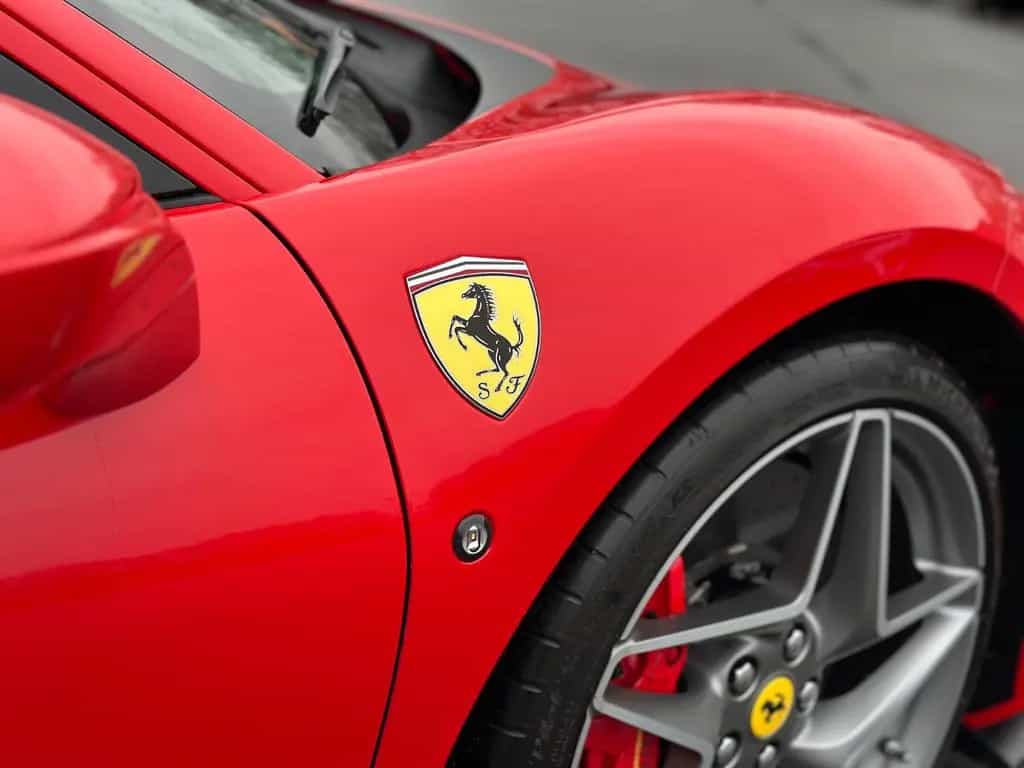 Ferrari F8 Tributo Coupé DCT 1.H/S-H/R-CAM/R-SEATS/CARBO 02/2021-photo-15
