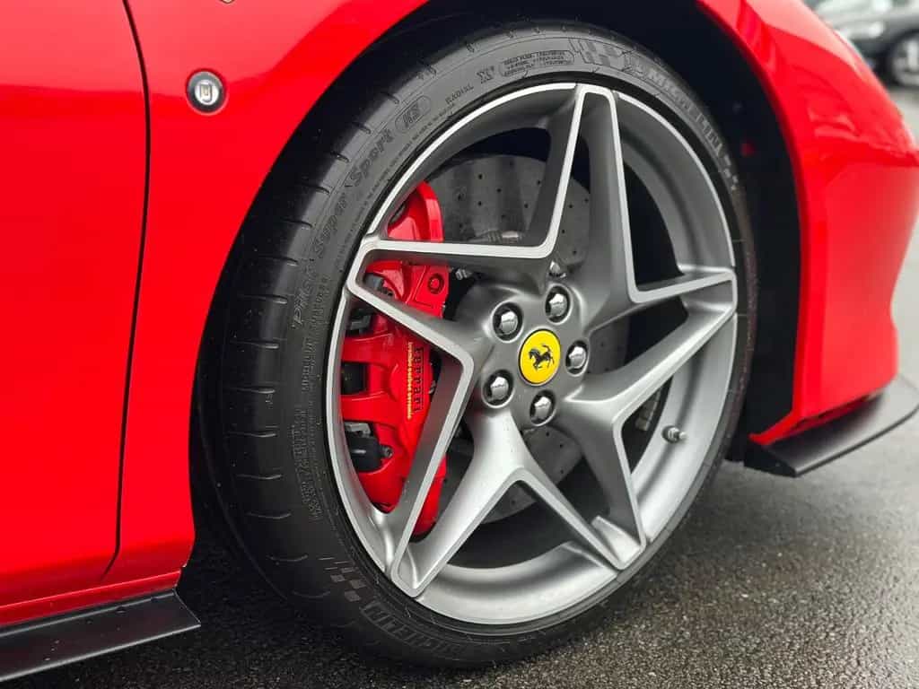 Ferrari F8 Tributo Coupé DCT 1.H/S-H/R-CAM/R-SEATS/CARBO 02/2021-photo-16