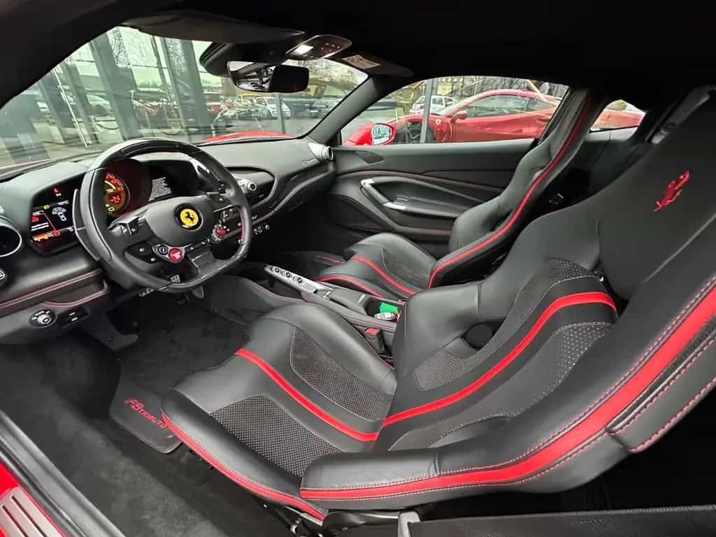 Ferrari F8 Tributo Coupé DCT 1.H/S-H/R-CAM/R-SEATS/CARBO 02/2021-photo-27
