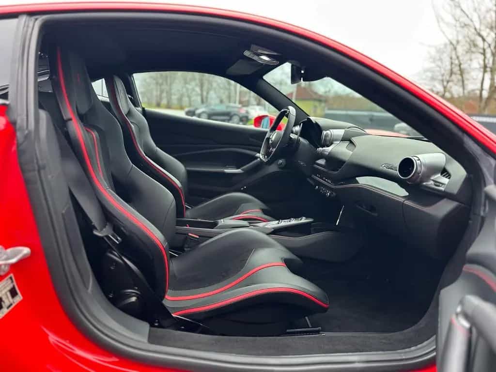 Ferrari F8 Tributo Coupé DCT 1.H/S-H/R-CAM/R-SEATS/CARBO 02/2021-photo-29