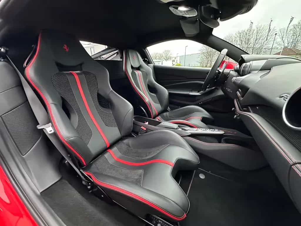 Ferrari F8 Tributo Coupé DCT 1.H/S-H/R-CAM/R-SEATS/CARBO 02/2021-photo-30