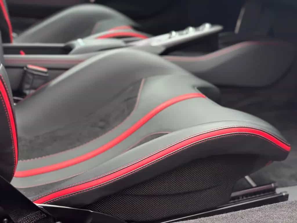 Ferrari F8 Tributo Coupé DCT 1.H/S-H/R-CAM/R-SEATS/CARBO 02/2021-photo-32