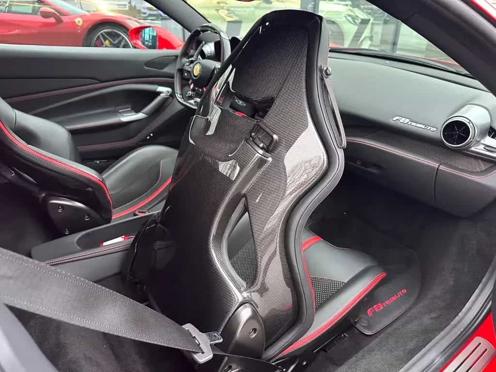 Ferrari F8 Tributo Coupé DCT 1.H/S-H/R-CAM/R-SEATS/CARBO 02/2021-photo-43