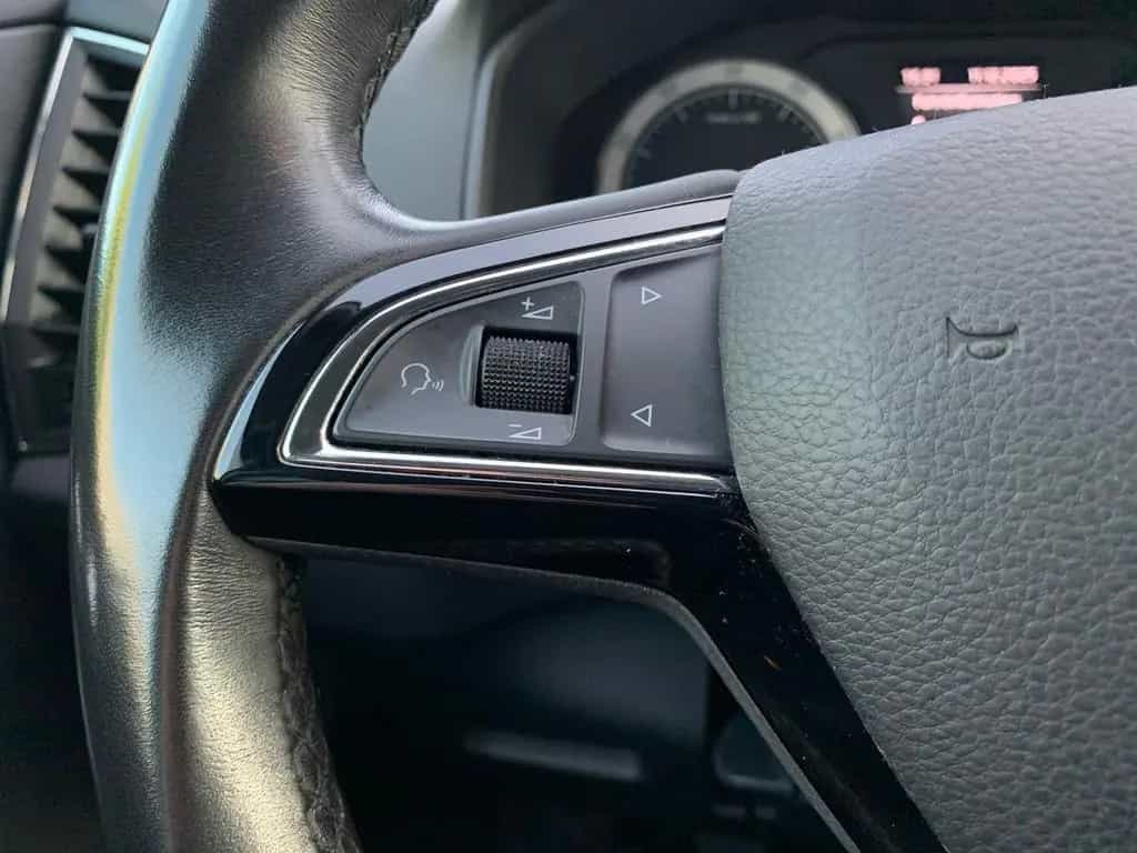 Skoda Karoq 1.5 TSI ACT Style NAVI+SHZ+AHK+KESSY+PDC 12/2017-photo-21